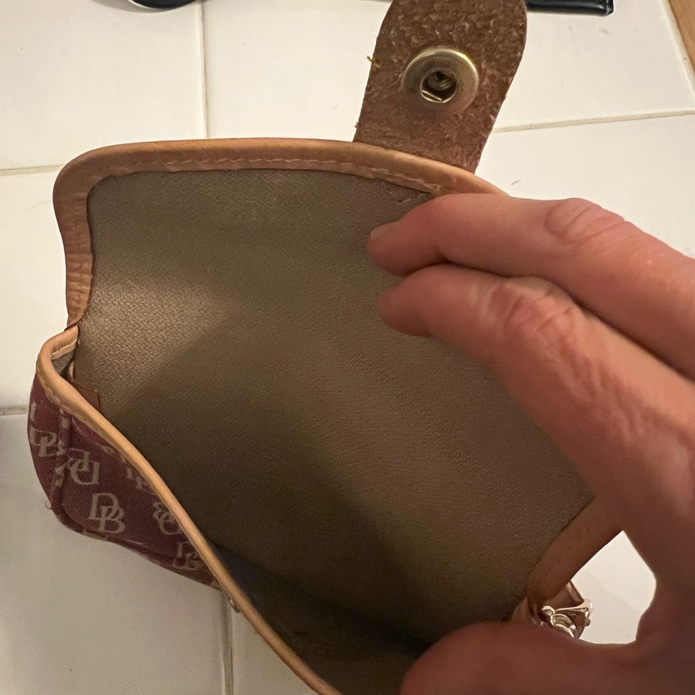 Wallet - Picture 2 of 2
